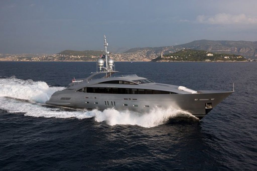 isa-yachts-silver-wind-4-1