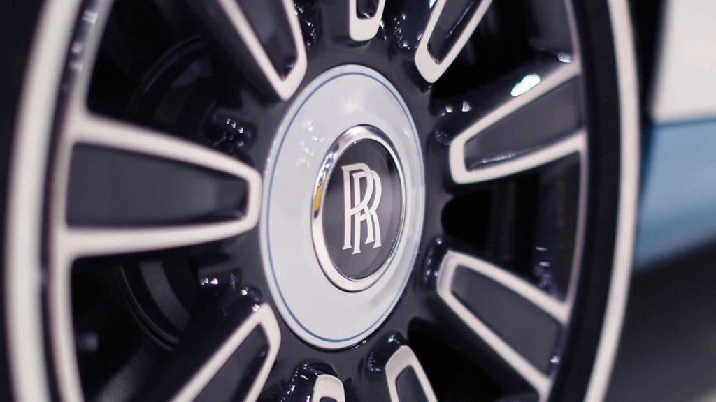 rolls-royce-phantom-drophead-coupe-last-of-last-edition-9