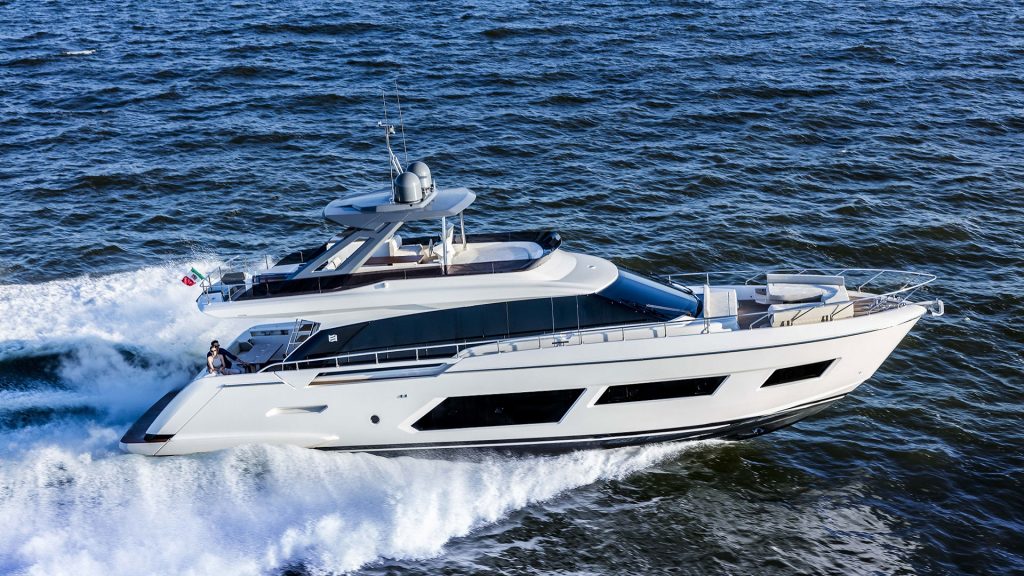 ferretti-yachts-670