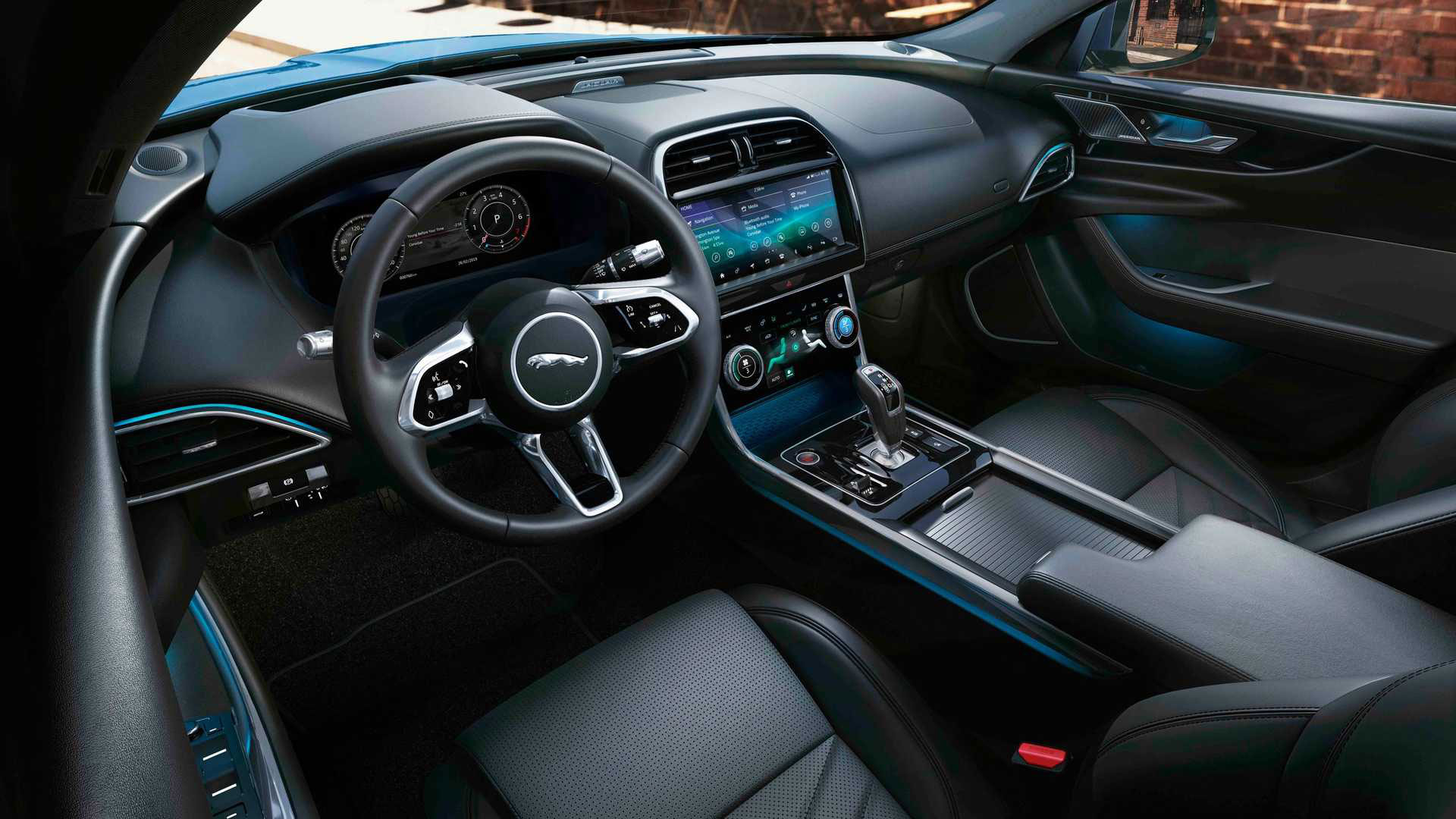jaguar-xe-my-2019