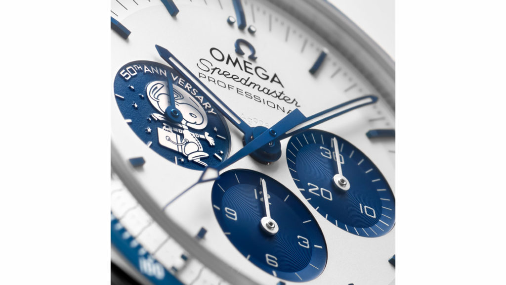 omega-speedmaster-silver-snoopy-award-50th-anniversary