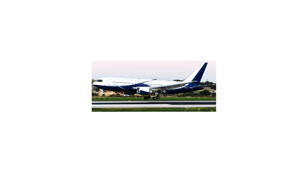 boeing-767-200er-skylady-comlux