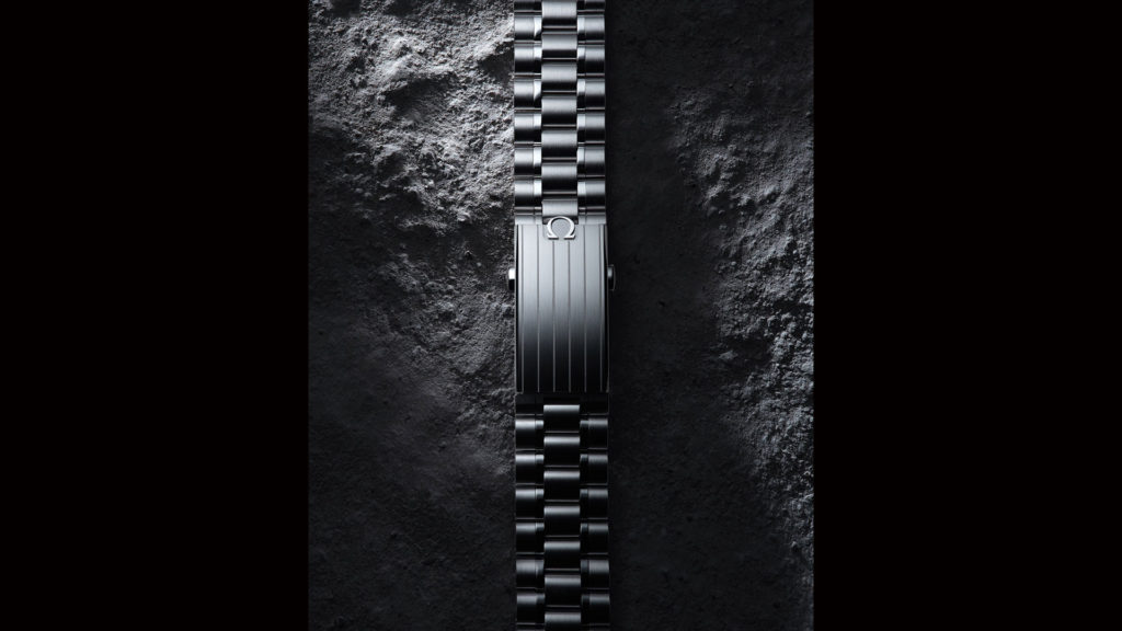 omega-speedmaster-moonwatch-new-moon