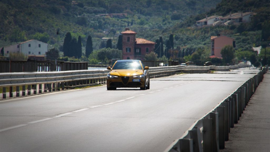 alfa-romeo-giulia-quadrifoglio-prova-test (20)