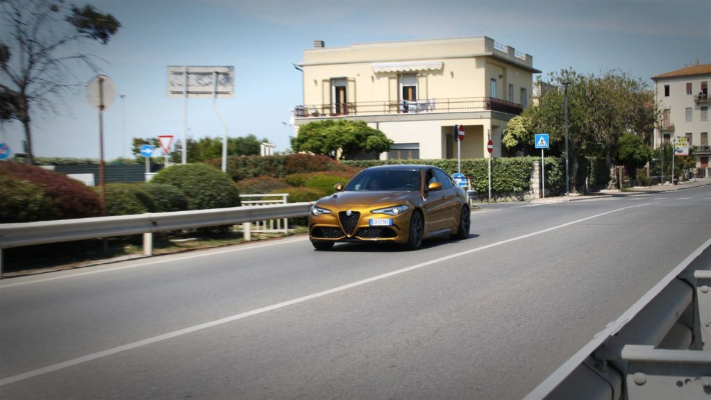 alfa-romeo-giulia-quadrifoglio-prova-test (40)