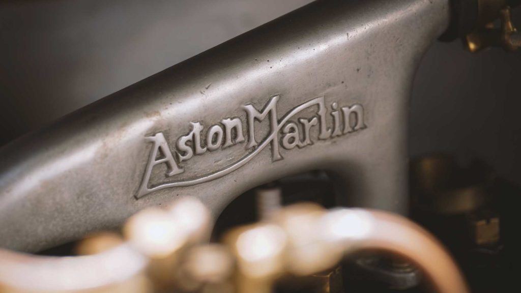 aston-martin-vantage-roadster-a3-edition