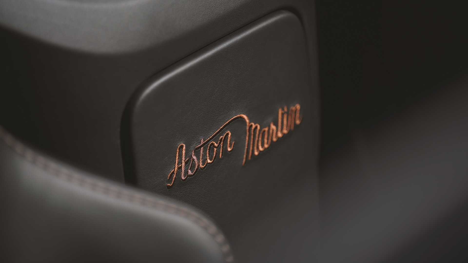 aston-martin-vantage-roadster-a3-edition