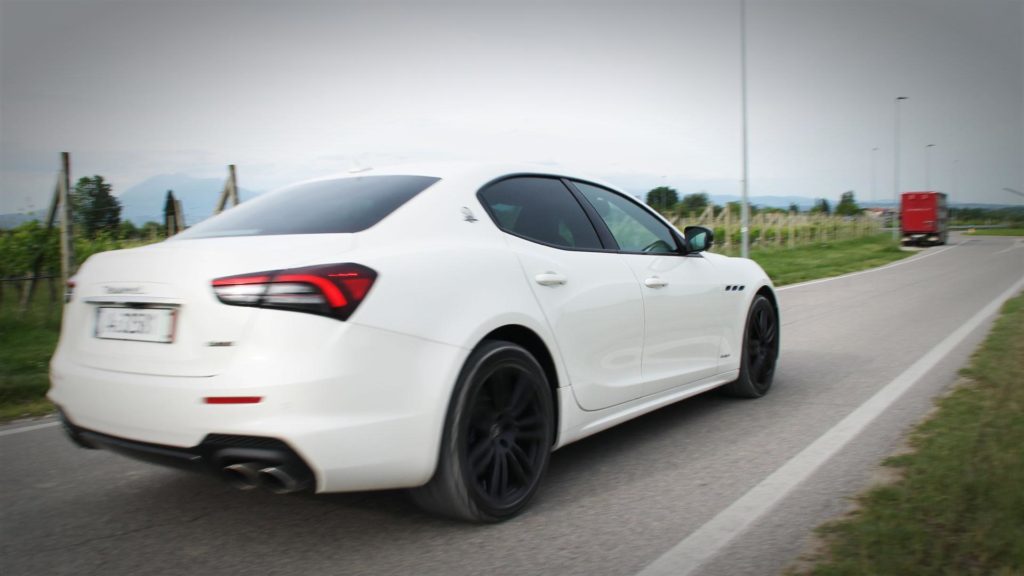 maserati-ghibli-hybrid-prova-test-l-italia-s-è-desta (33)