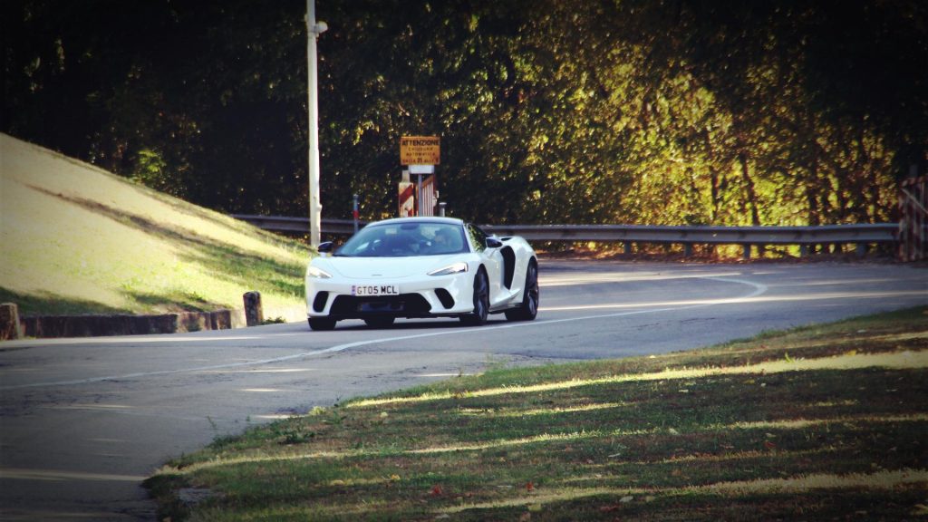 mclaren-gt-prova-test (1)