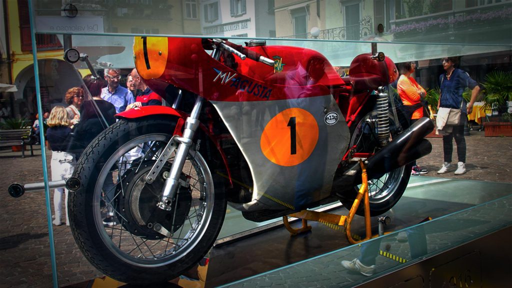 giacomo-agostini-mv-agusta-53