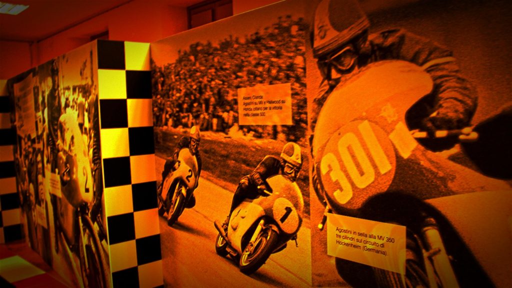 giacomo-agostini-mv-agusta-71