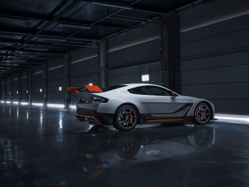 aston-martin-vantage-gt3-10