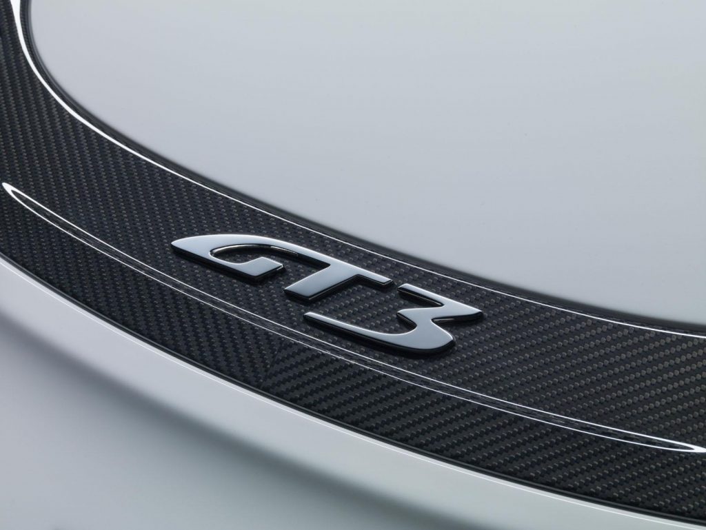 aston-martin-vantage-gt3-16