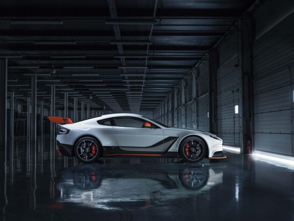 aston-martin-vantage-gt3-21