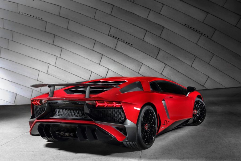 lamborghini-aventador-superveloce-10