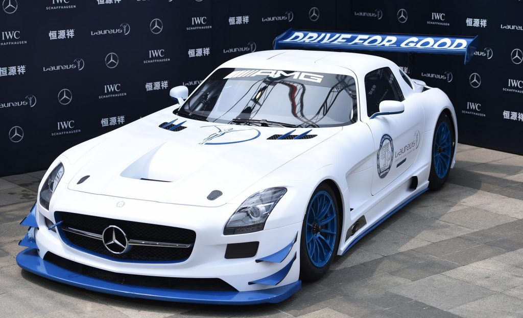 mercedes-sls-amg-gt3-laureus-special-edition-11