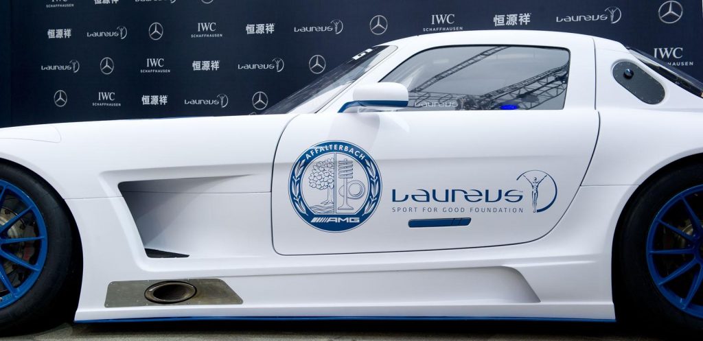 mercedes-sls-amg-gt3-laureus-special-edition-5