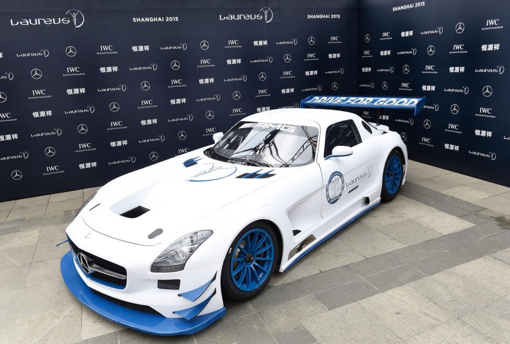 mercedes-sls-amg-gt3-laureus-special-edition-6