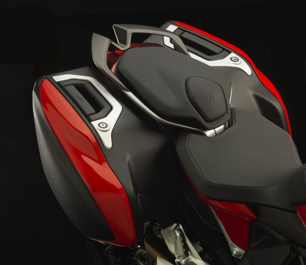 mv-agusta-turismo-veloce-2