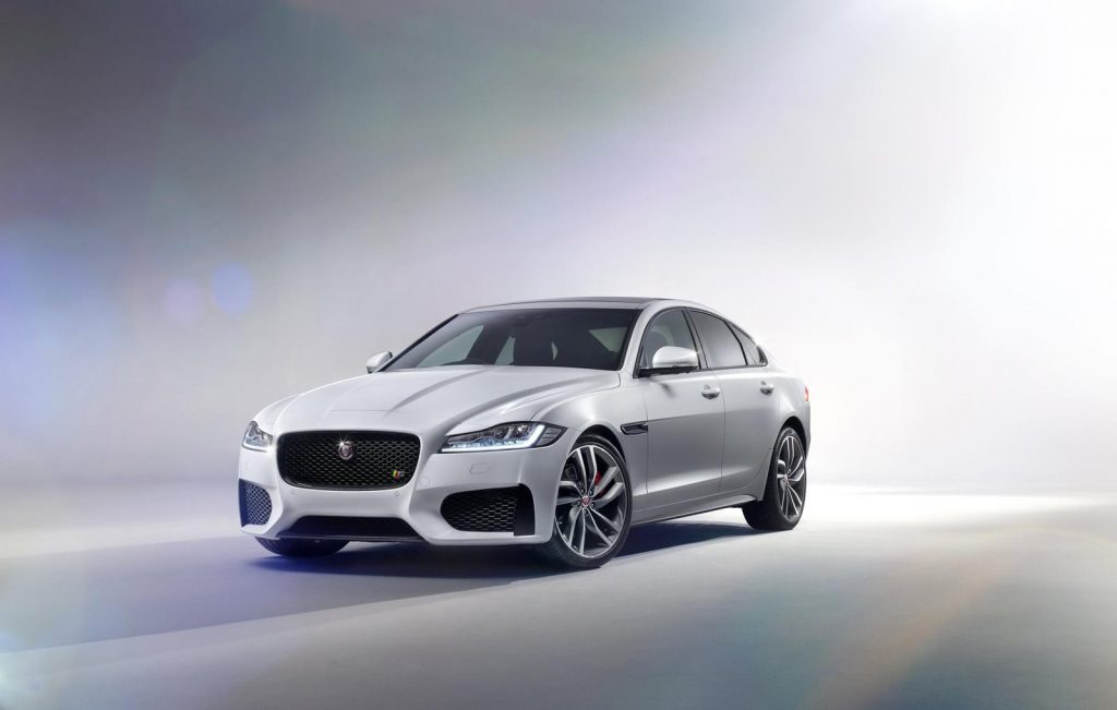 nuova-jaguar-xf-111