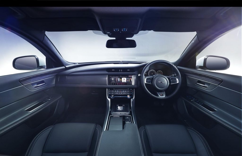 nuova-jaguar-xf-12