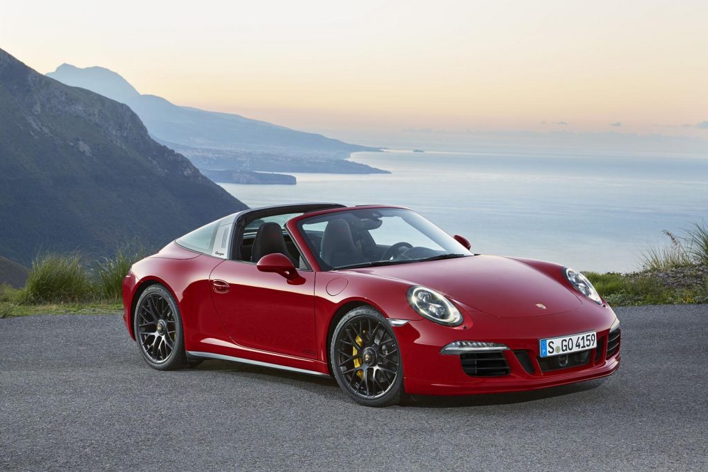 porsche-911-targa-4-gts-11