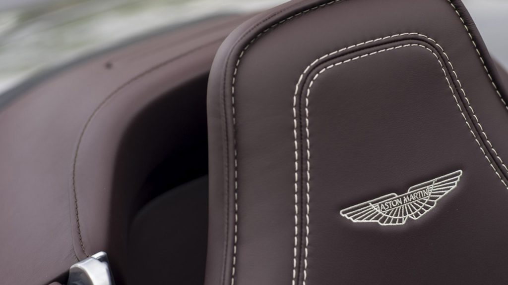 aston-martin-vantage-gt12-roadster
