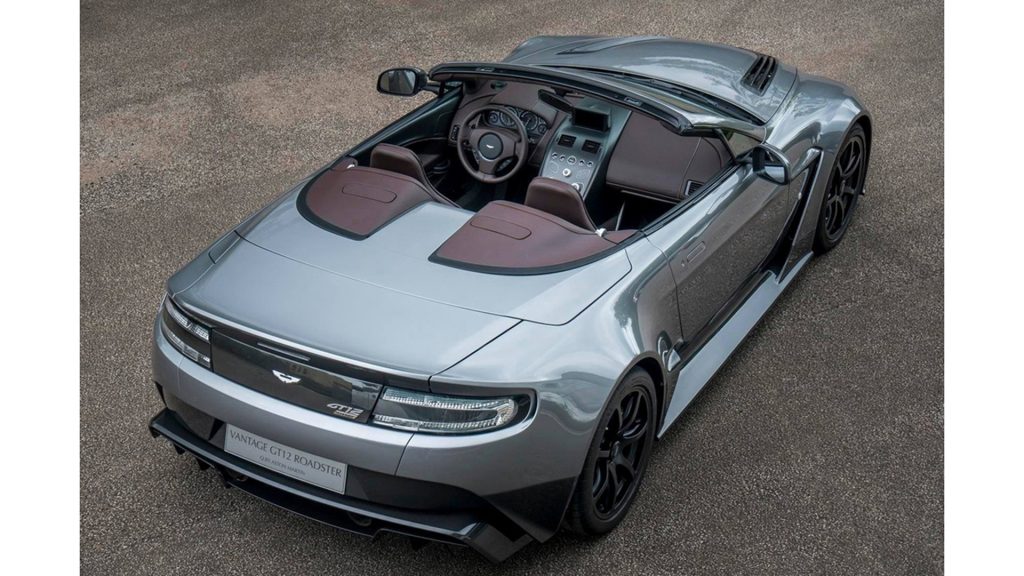 aston-martin-vantage-gt12-roadster