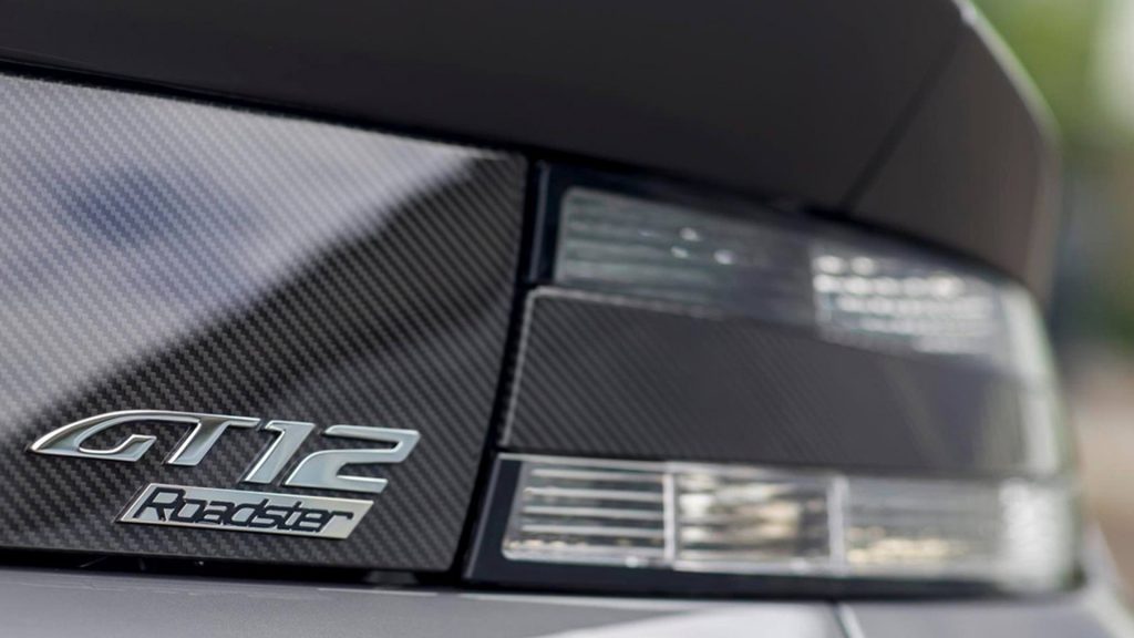 aston-martin-vantage-gt12-roadster