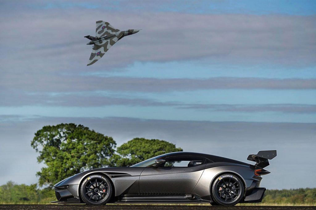 aston-martin-vulcan-avro-vulcan-2