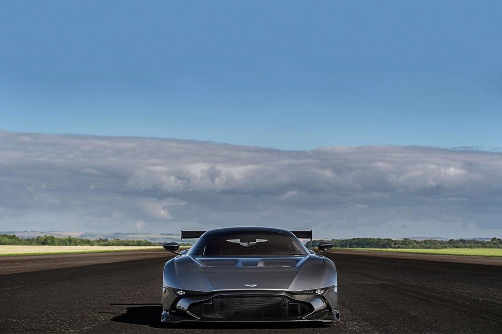 aston-martin-vulcan-avro-vulcan-3
