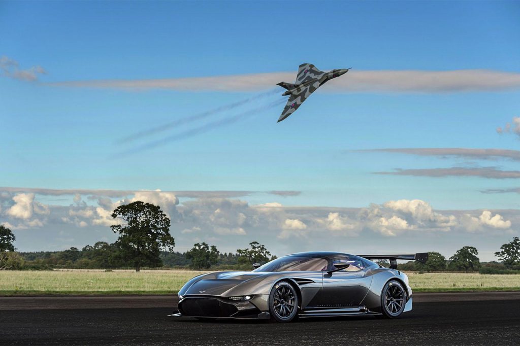 aston-martin-vulcan-avro-vulcan-6