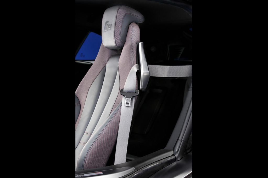 bmw-i8-protonic-red-edition