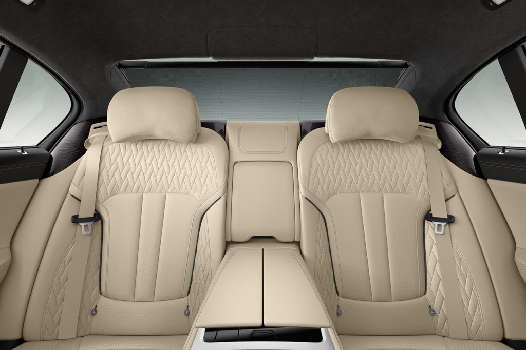 bmw-m760i-xdrive