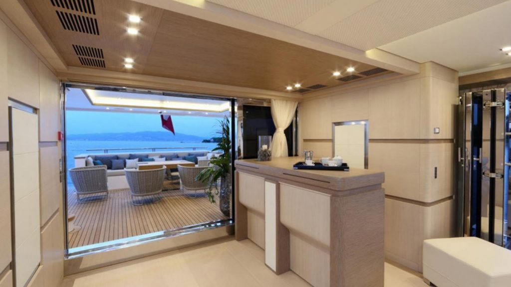 columbus-yacht-40m-sport-hybrid