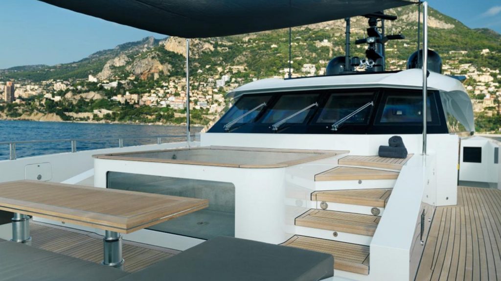 columbus-yacht-40m-sport-hybrid