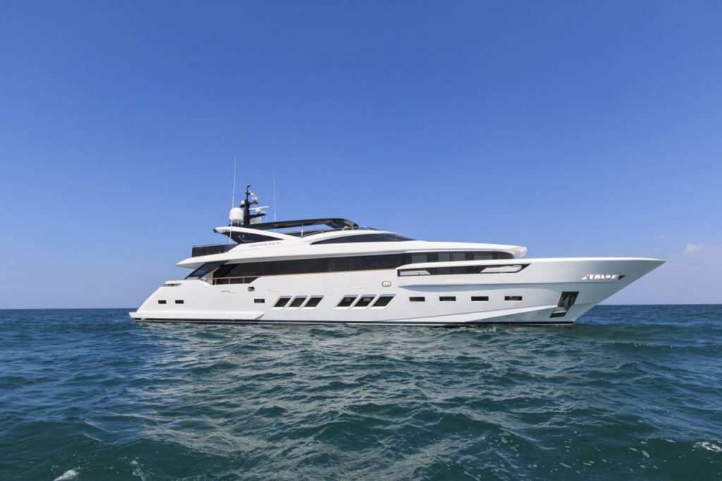 dl-yachts-dreamline-34