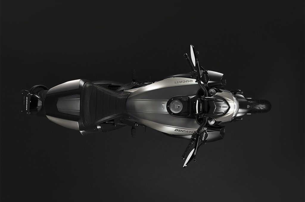 ducati-diavel-titanium-1