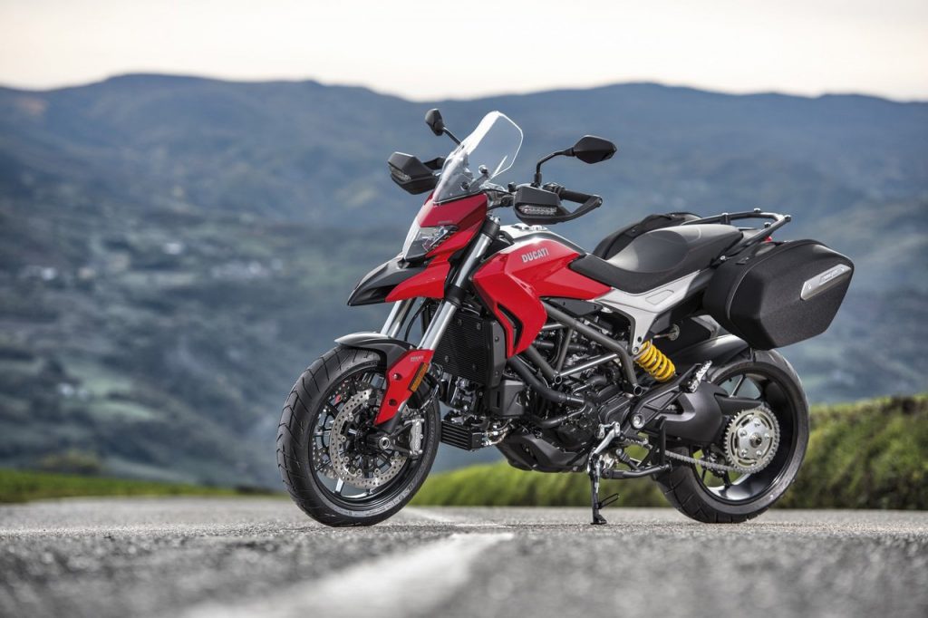 ducati-hypermotard-hyperstrada-939
