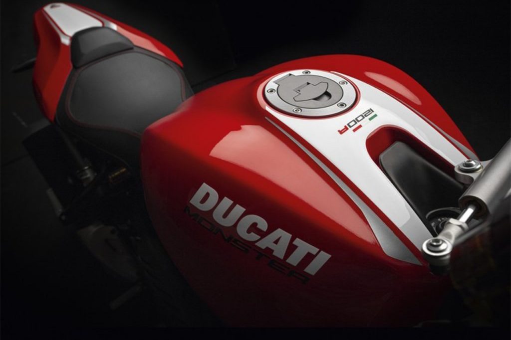 ducati-monster-1200-r-10