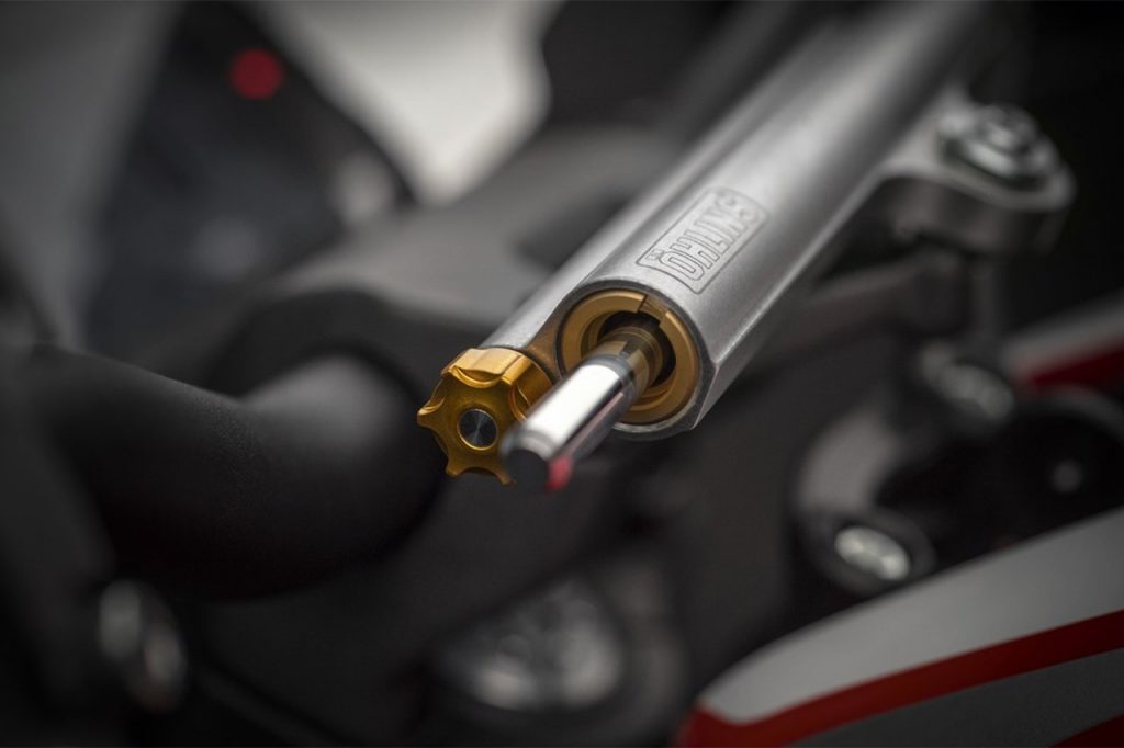 ducati-monster-1200-r-11