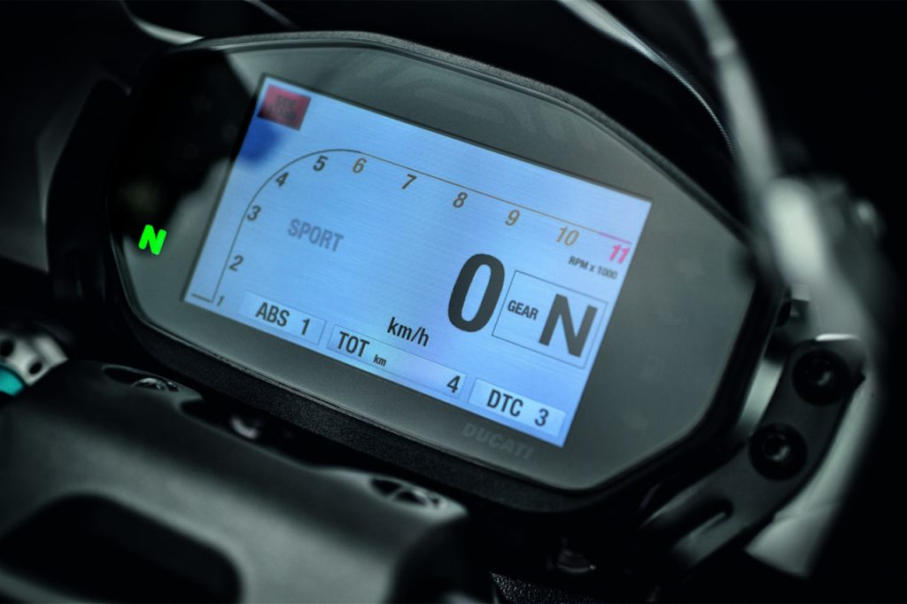 ducati-monster-1200-r-3