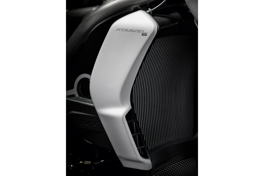 ducati-xdiavel-xdiavel-s