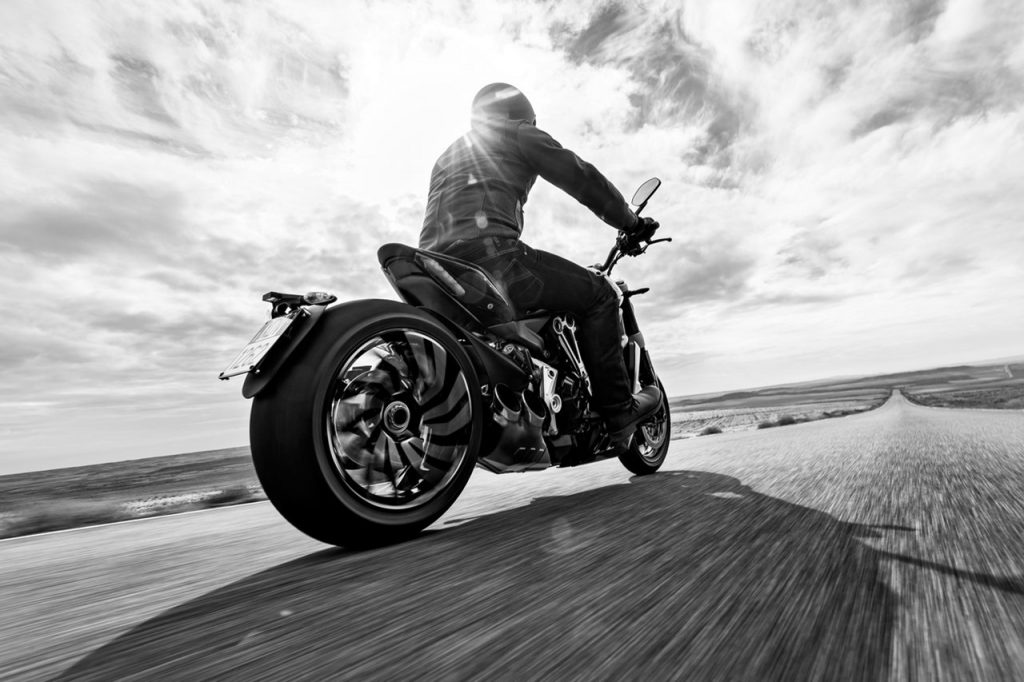 ducati-xdiavel-xdiavel-s
