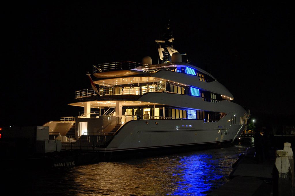 feadship-de-voogt-naval-architects-vanish