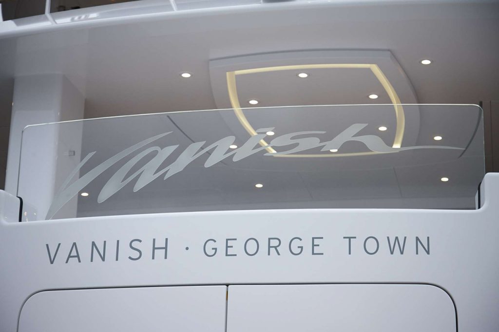 feadship-de-voogt-naval-architects-vanish