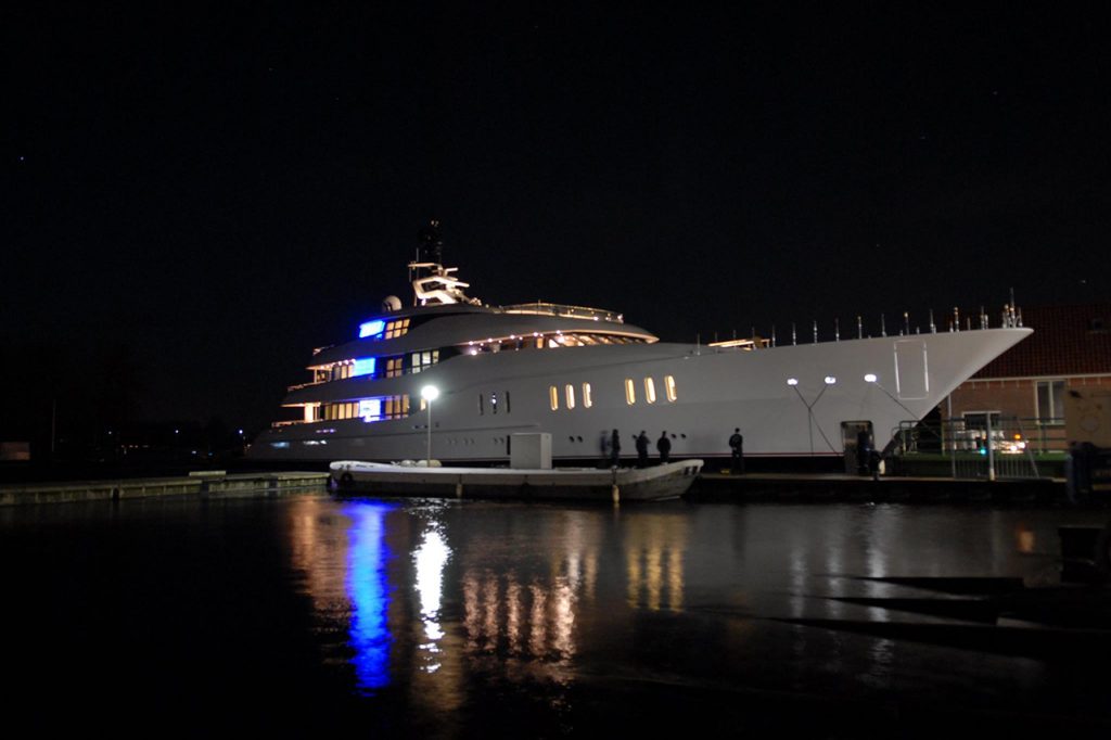 feadship-de-voogt-naval-architects-vanish