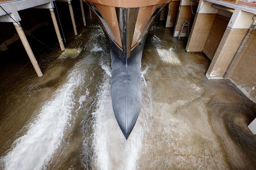 heesen-yachts-azamant