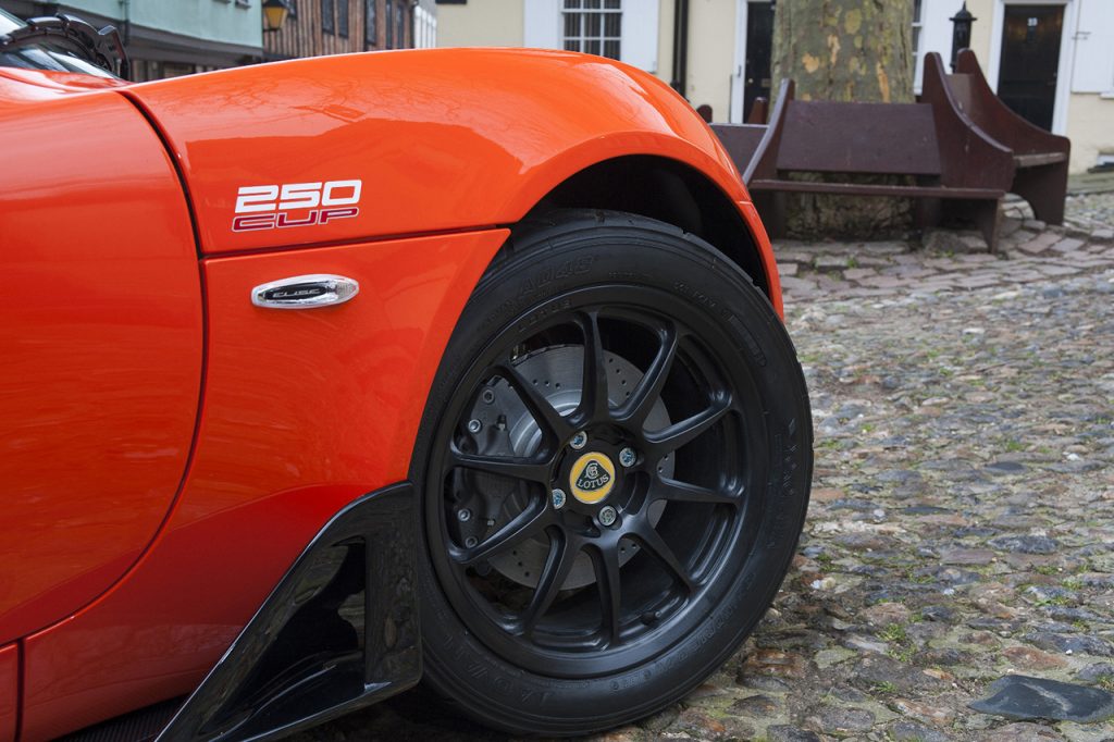lotus-elise-cup-250
