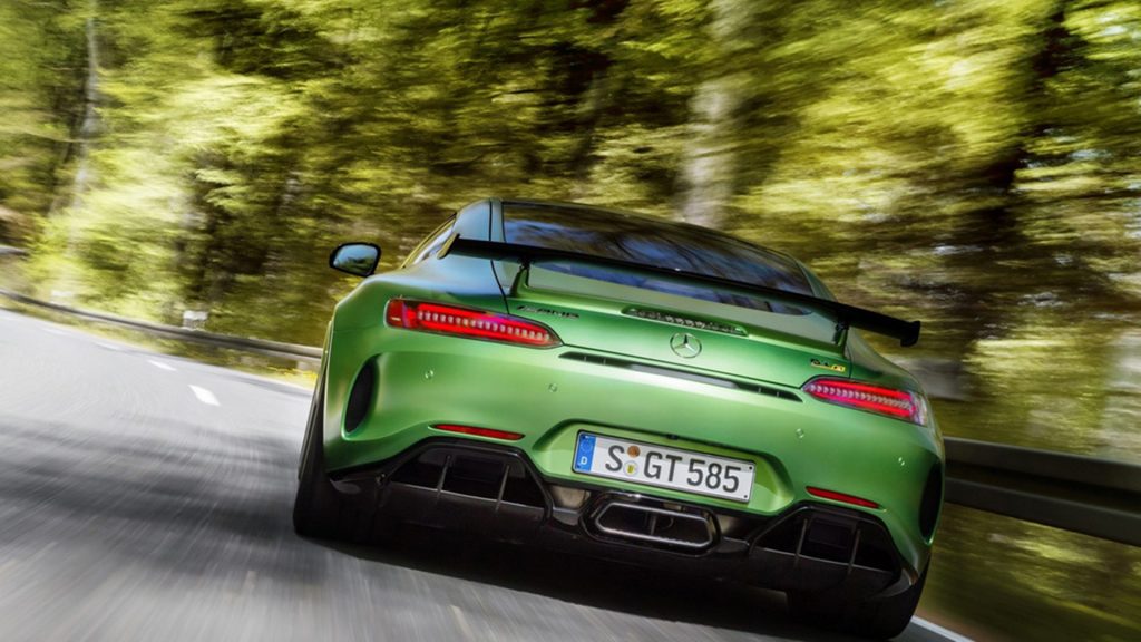 mercedes-amg-gt-r